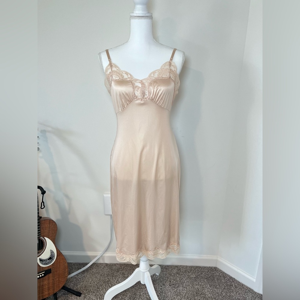 Impulse Vintage 1980s Cream Slip Dress Nightgown Lace Soft Girl Coquette 🕊️‎